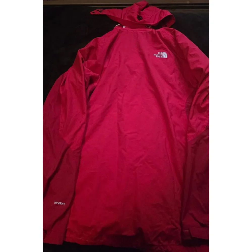 The North Face HyVent 3-in-1 Triclimate Jacket | Outer Shell & Removable Inner